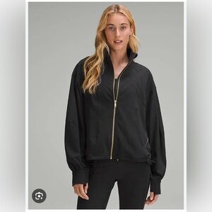 Lululemon define relaxed-fit jacket Luon size 4 color black with gold